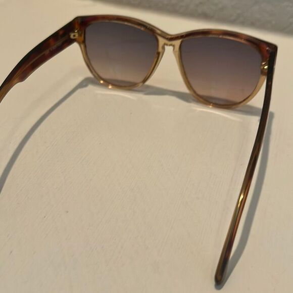 Vintage 1980s Laura Biagiotti Sunglasses Brown Rhinestone Tortoise Shell Frames main image 13